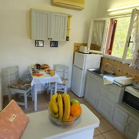 Apartment Aphrodite & With Pool Lákka