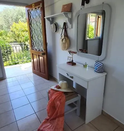 Apartment Aphrodite & With Pool