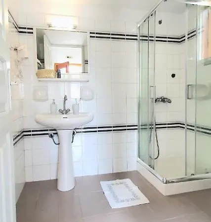 Aphrodite & With Pool Apartment Lákka