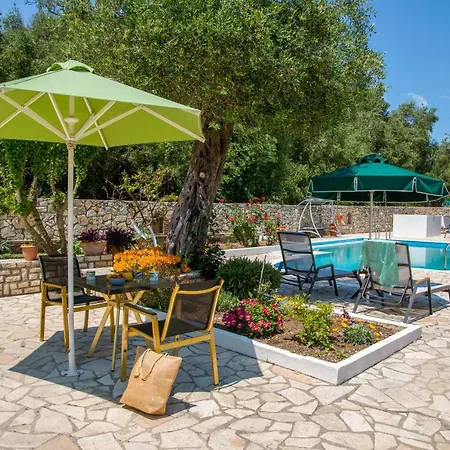 Aphrodite & With Pool * Лакка