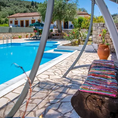 Апартаменты Aphrodite & With Pool Лакка