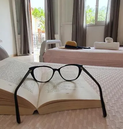 Aphrodite & With Pool Διαμέρισμα